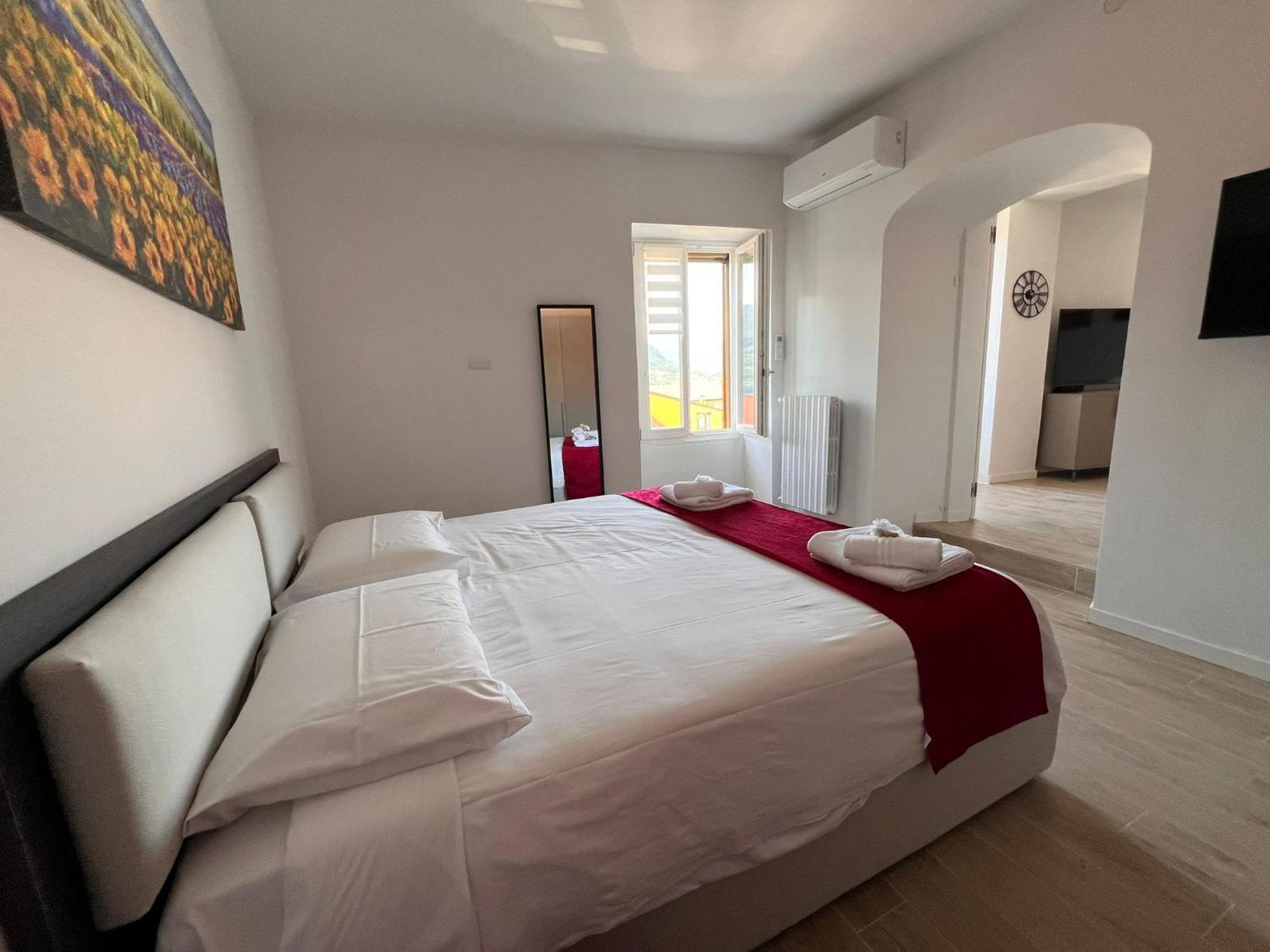 La Finestra Sul Garda Dreaming Holidays San Felice del Benaco Bagian luar foto